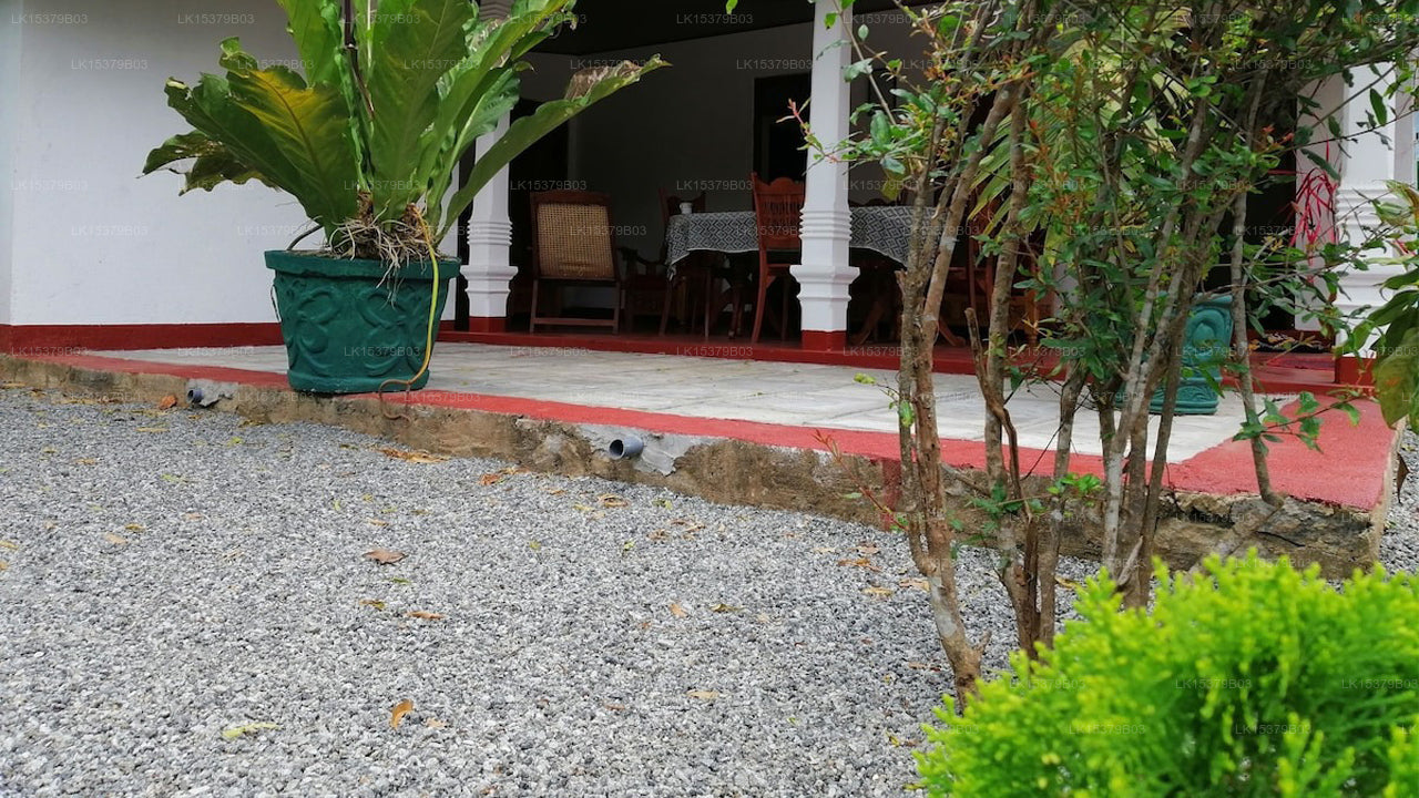 Abawaththa Guest House, Habarana