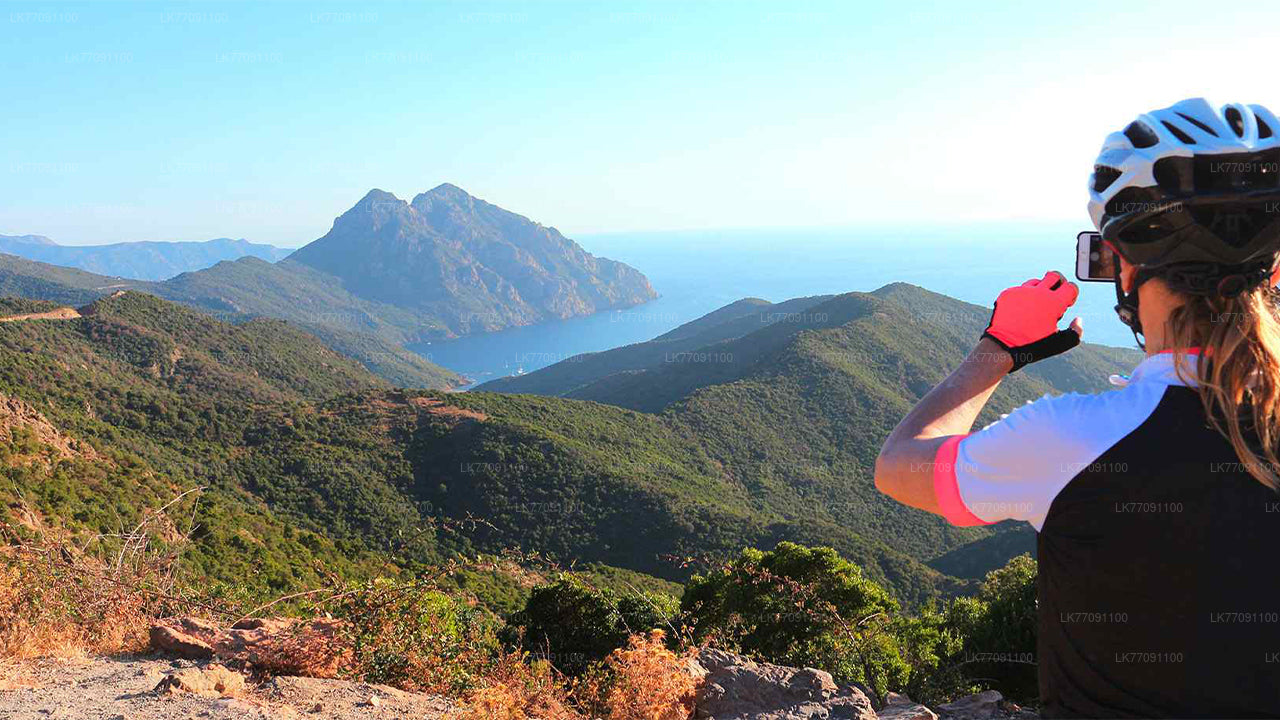 Le vélo d'aventure au départ d'Ella