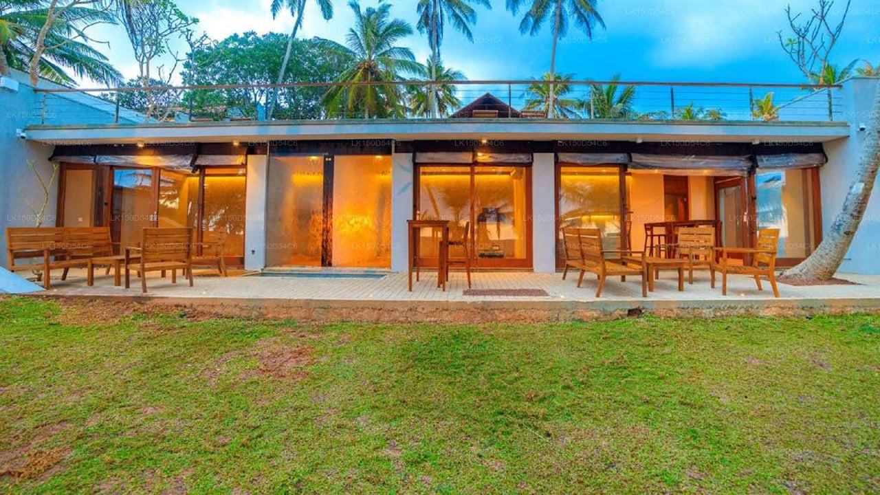 R Degrees Ambalangoda