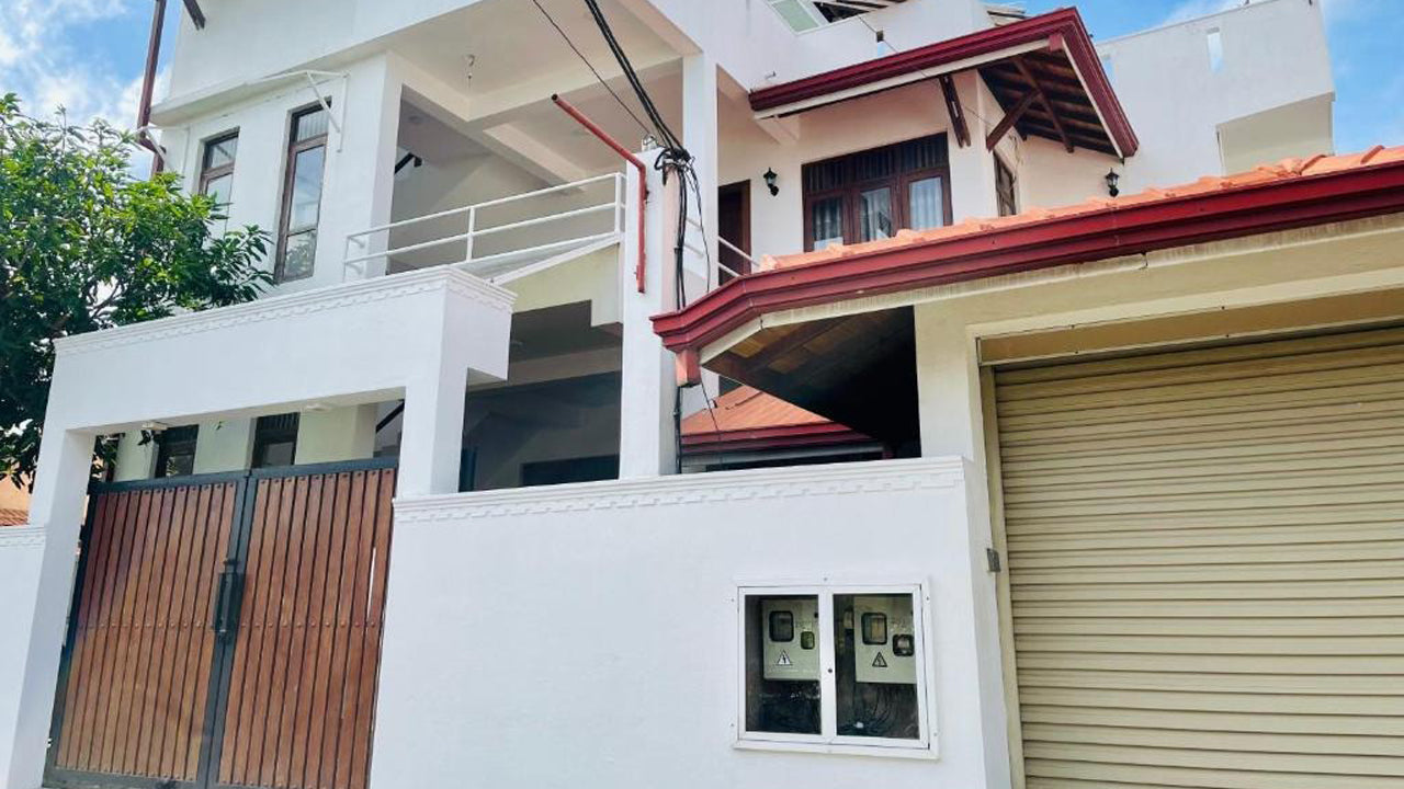 Sand & Surf Guest House, Negombo