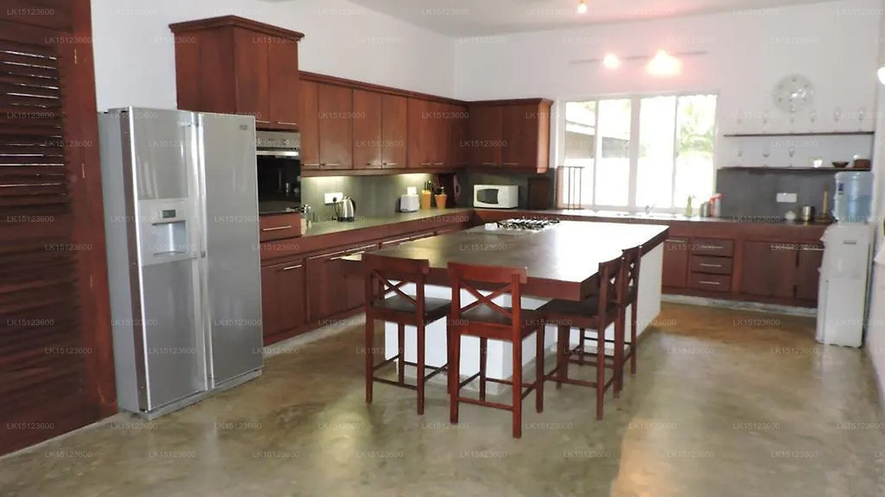 The Lagoon Villa, Negombo