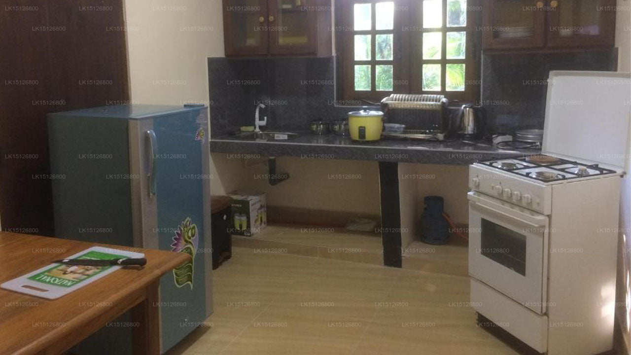 Hôtel Surasa, Kurunegala