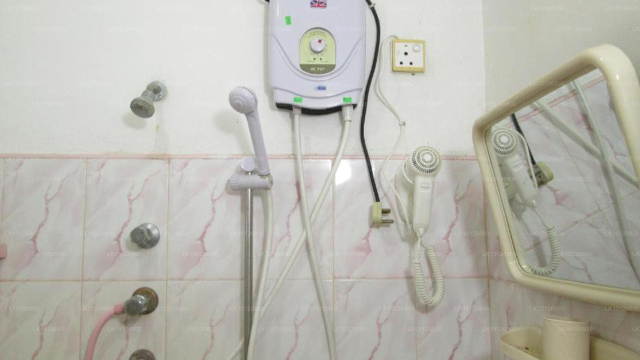 Hôtel Surasa, Kurunegala