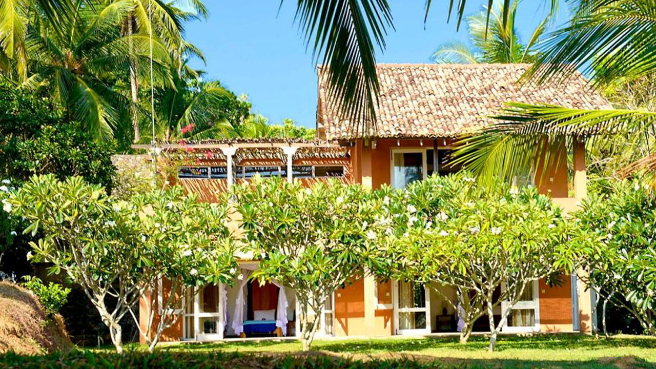 Blue Heights, Dikwella