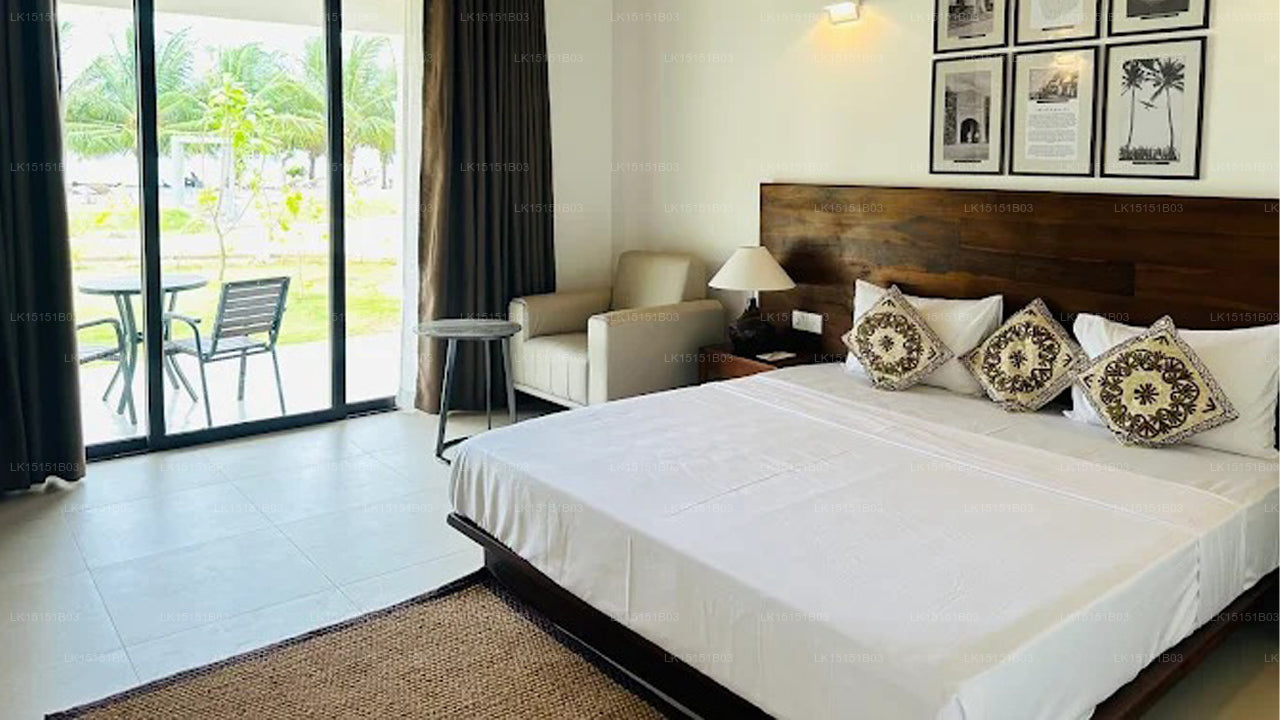 Uppuveli Beach by DSK Hotel, Trincomalee