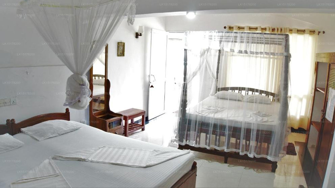 Sea View Beach Hotel And Restaurant