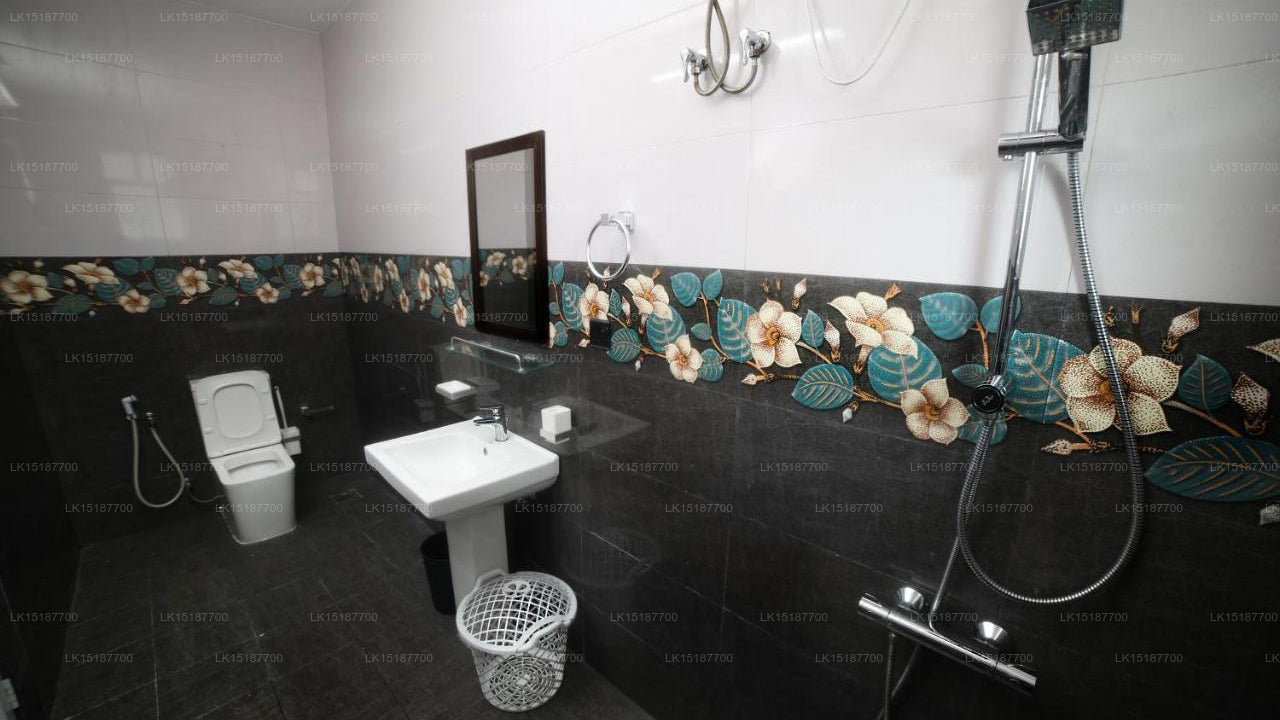 Sea Shells Enterprises, Mount Lavinia