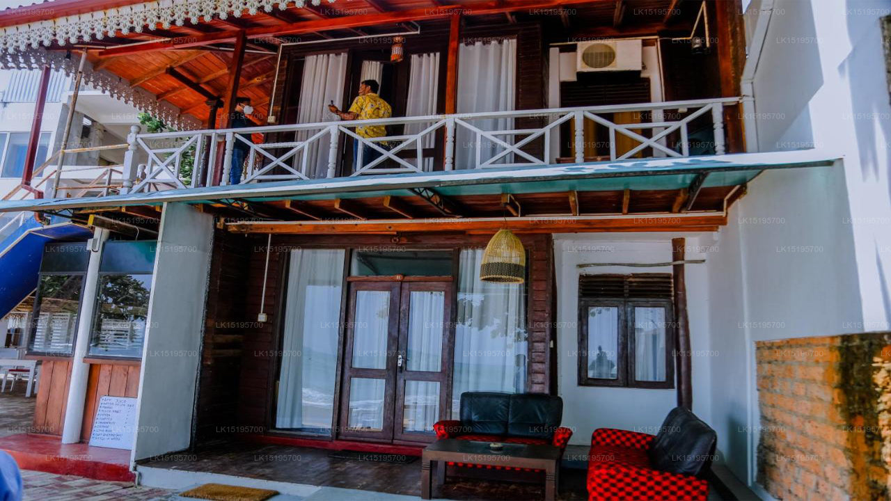 Coral Beach Hotel, Mirissa