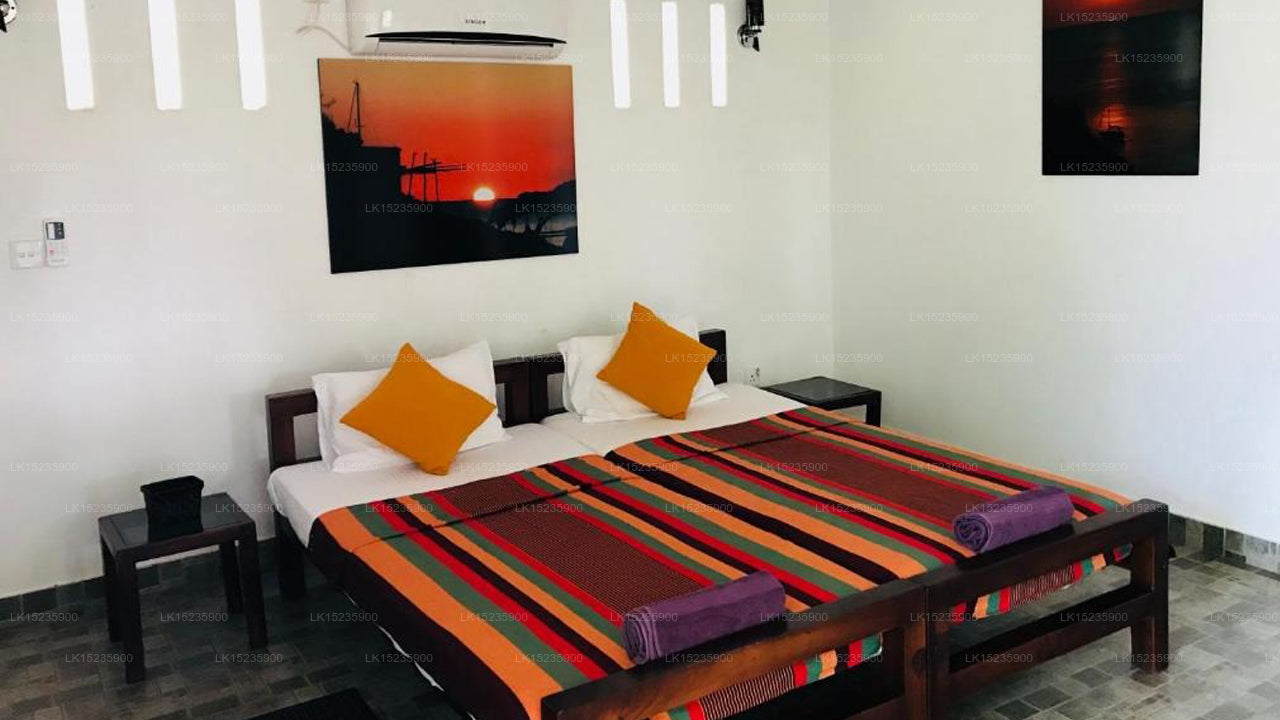 Sri Beach Bungalows And Villa