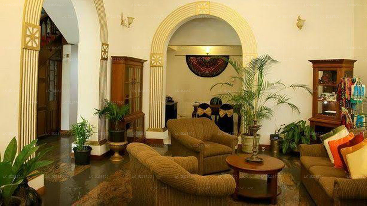 The Sovereign Kandy, Kandy