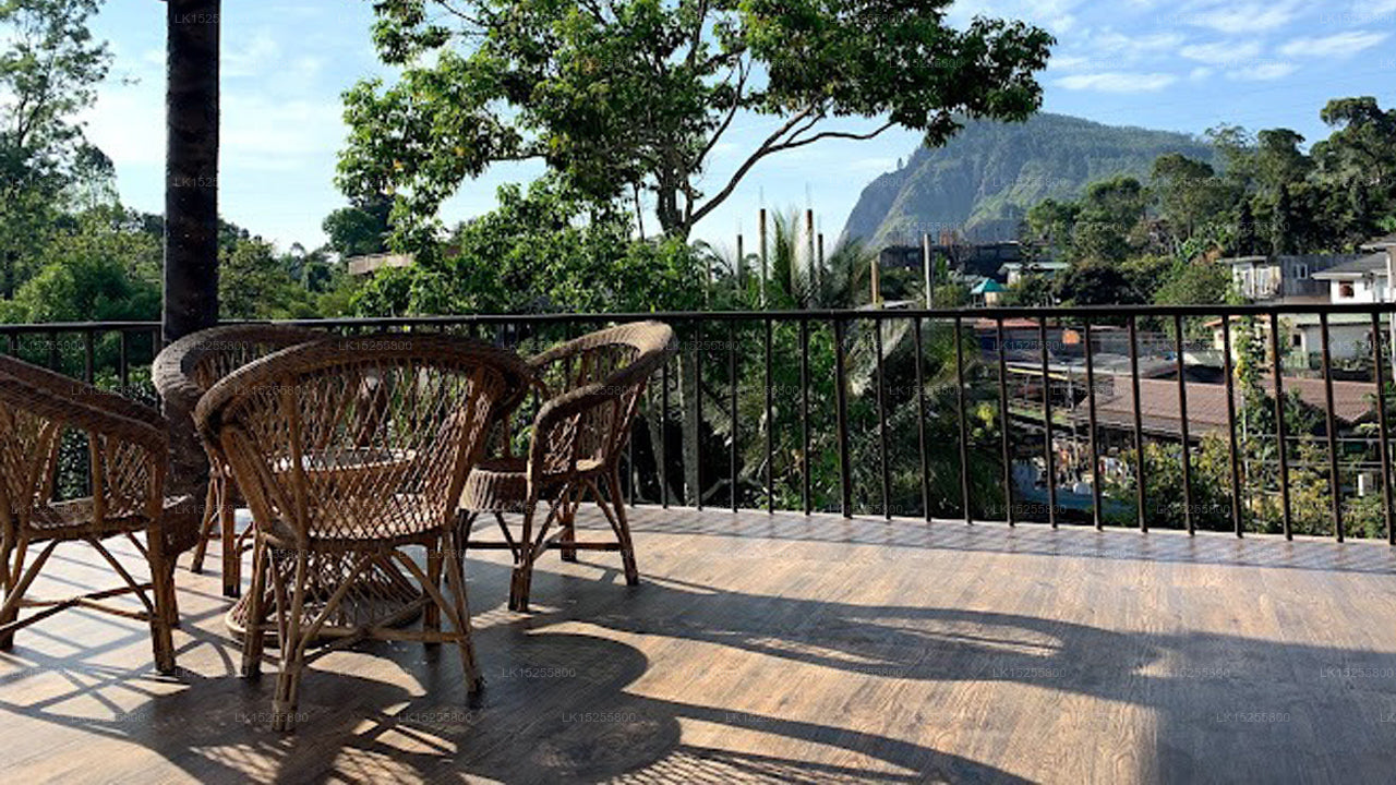 Grand Ella Motel, Ella