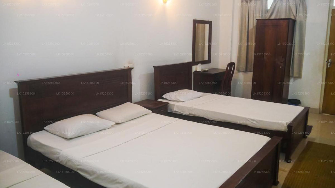 Visaka Hotel, Kataragama