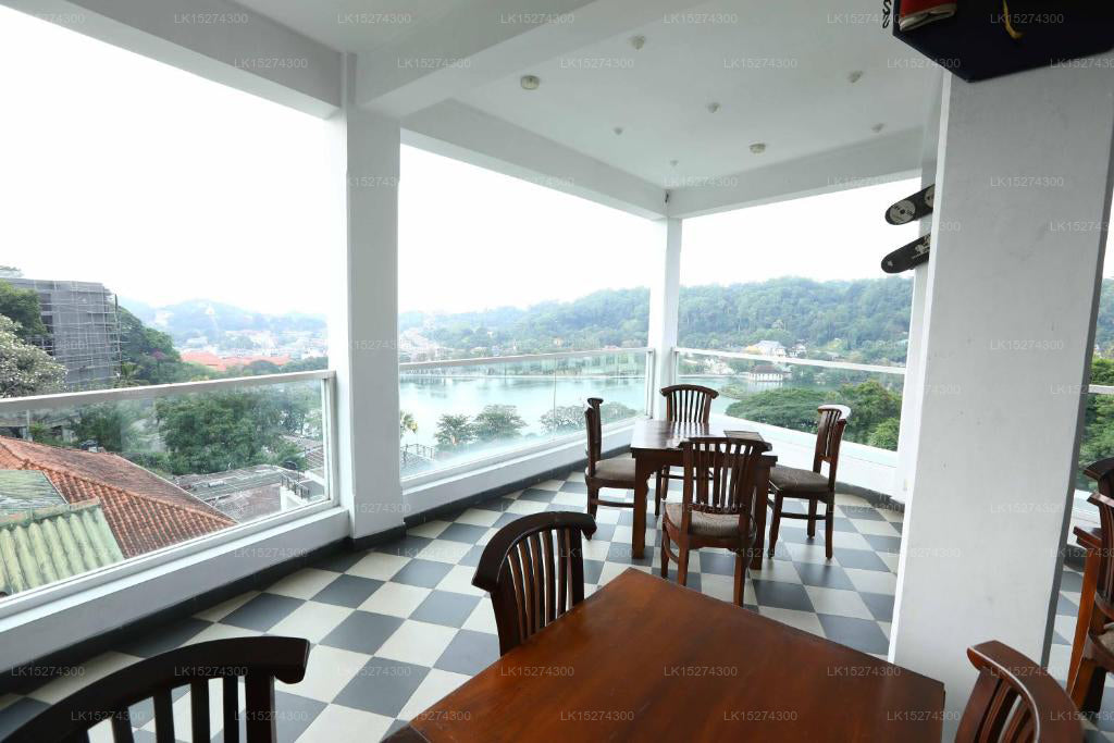 Hôtel Kandy Supreme, Kandy