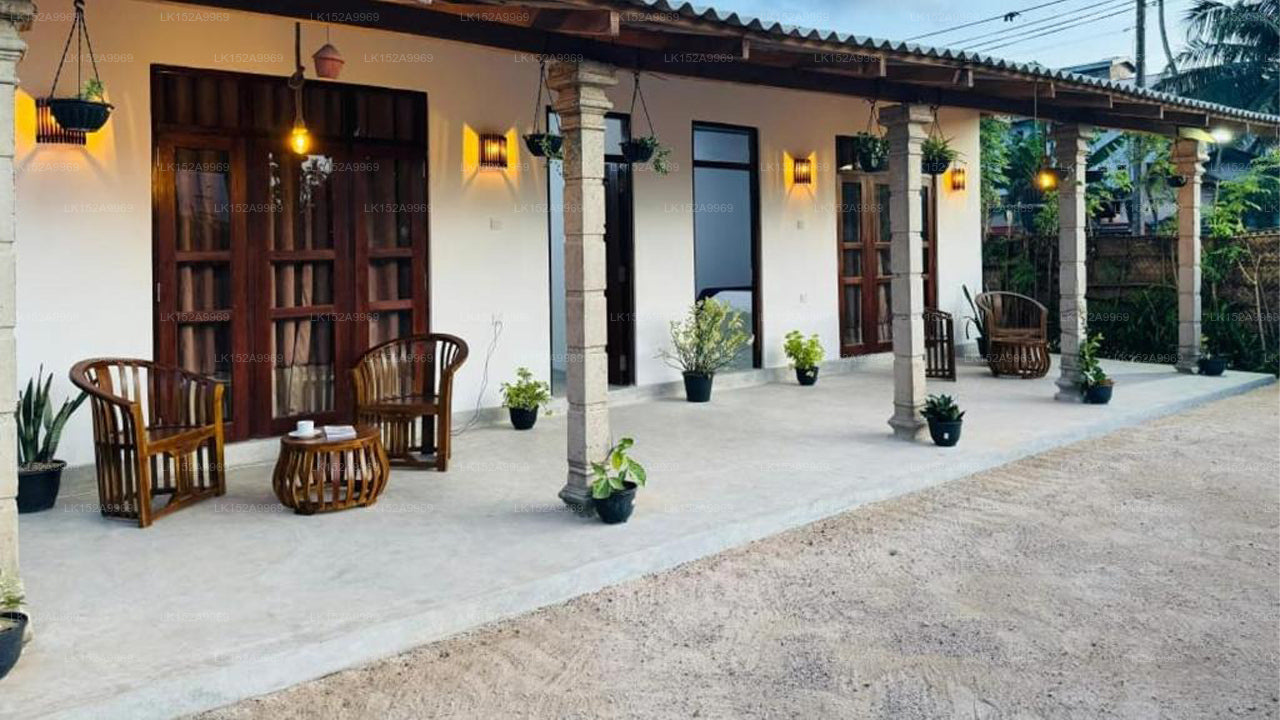 Mihi Place, Ahangama