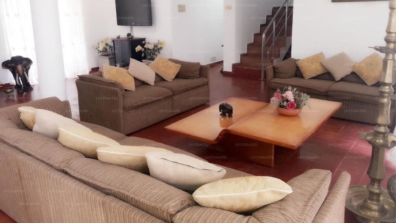 Kandy La Grande, Kandy