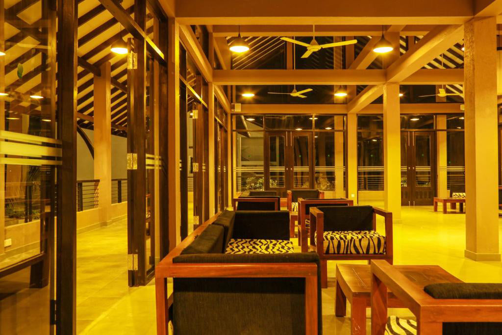 Complexe hôtelier Oak Ray Lake, Tissamaharama