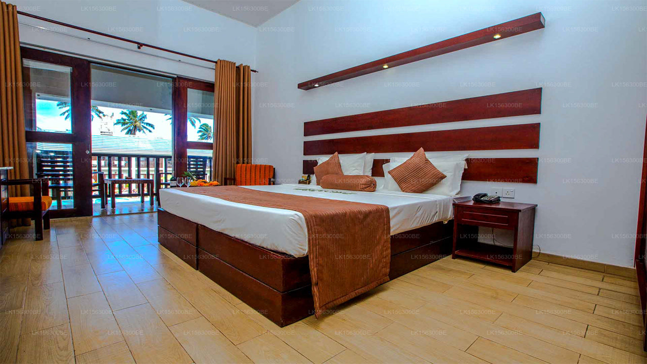 Avenra Beach, Hikkaduwa