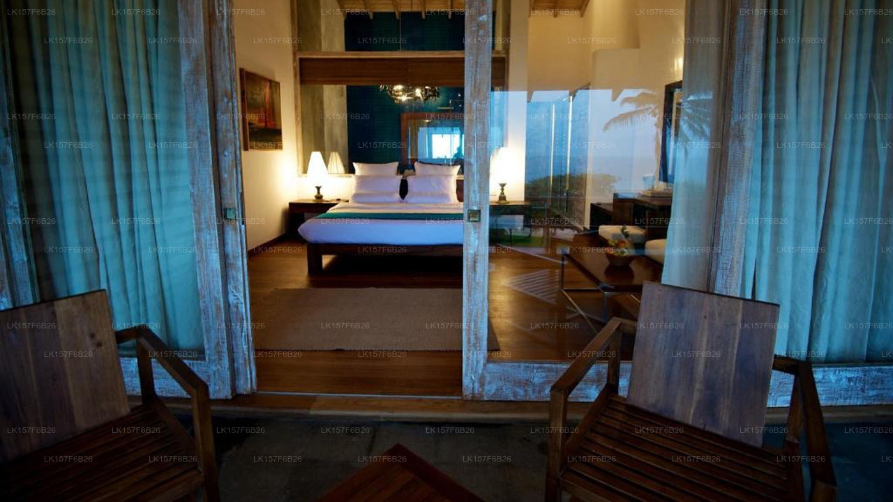 Roman Beach, Hikkaduwa