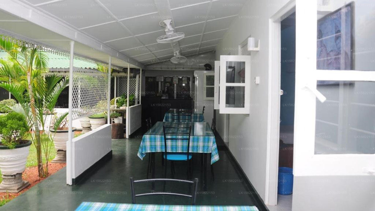 Levi's Tourist, Anuradhapura