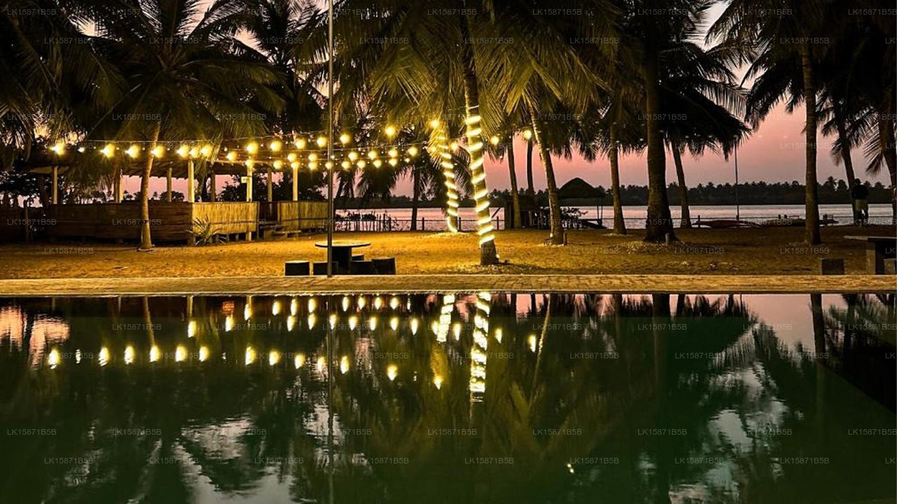 Valampuri Kitesurfing Resort Kalpitiya