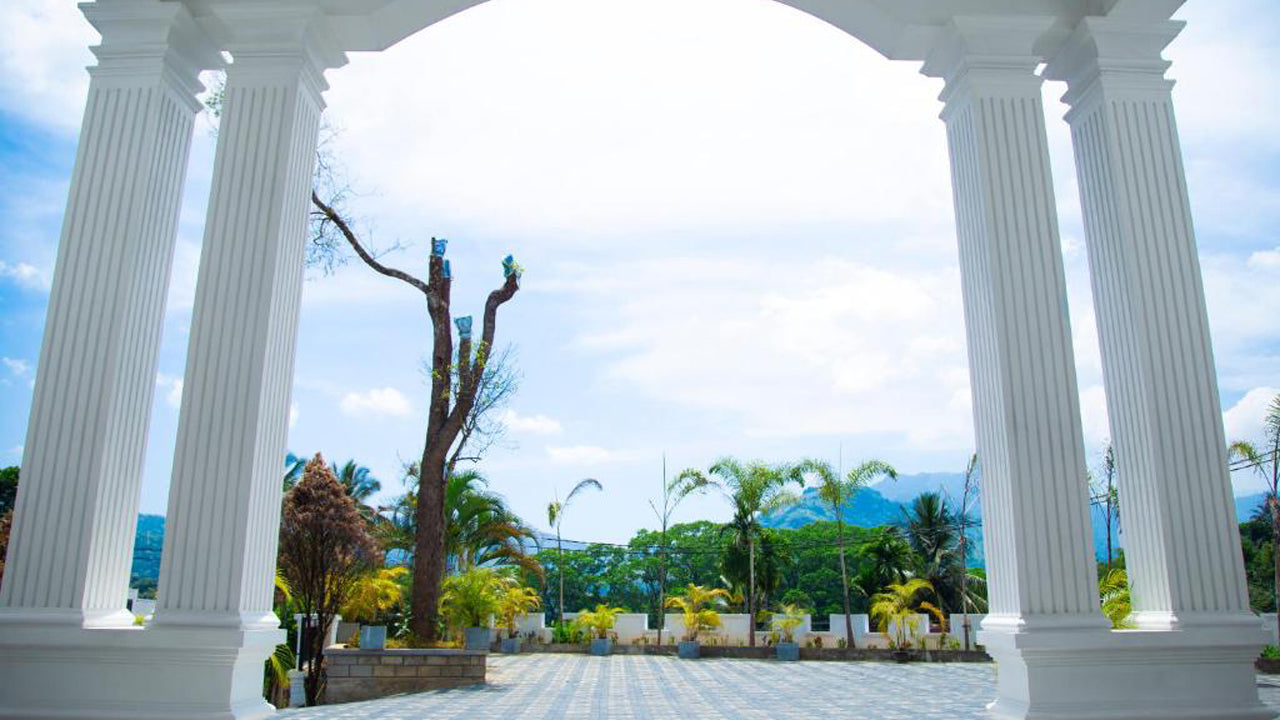 Crown Regency,Badulla