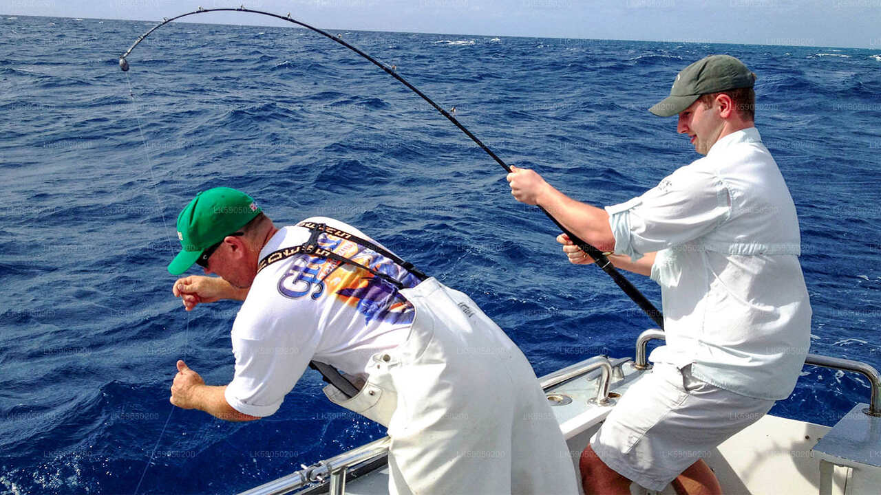 Excursion de pêche privée en hors-bord de luxe au départ de Mirissa