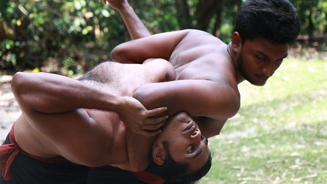 Spectacle d'Angampora avec Rana Bera de Habarana