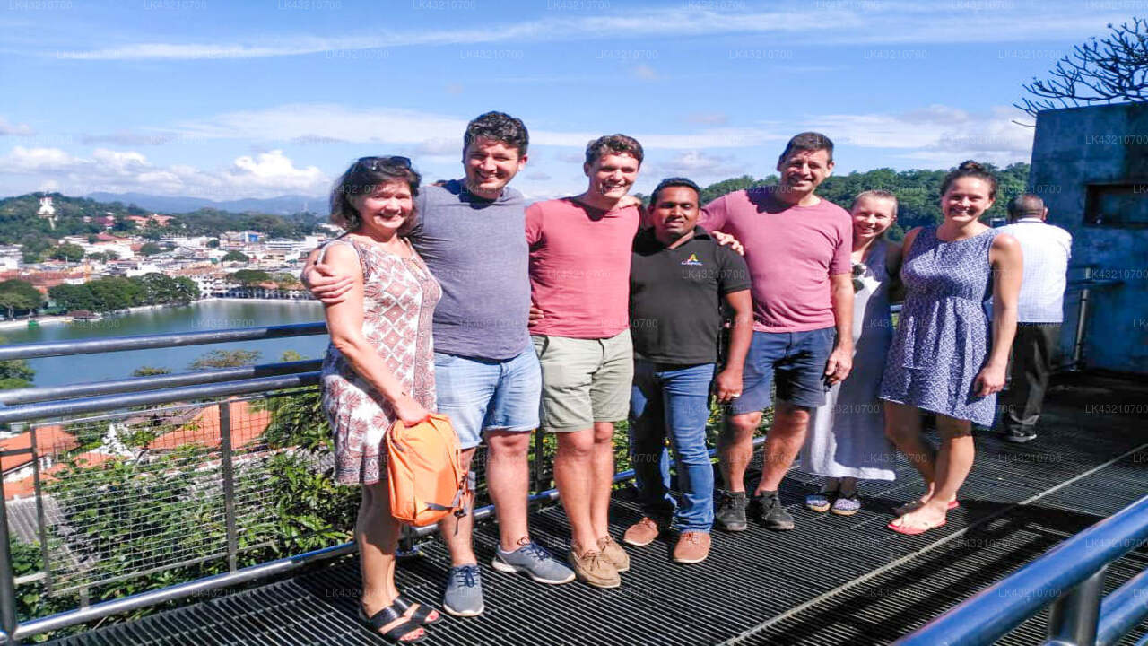 Transfer between Colombo Airport (CMB) and Okvin River Villa, Bentota