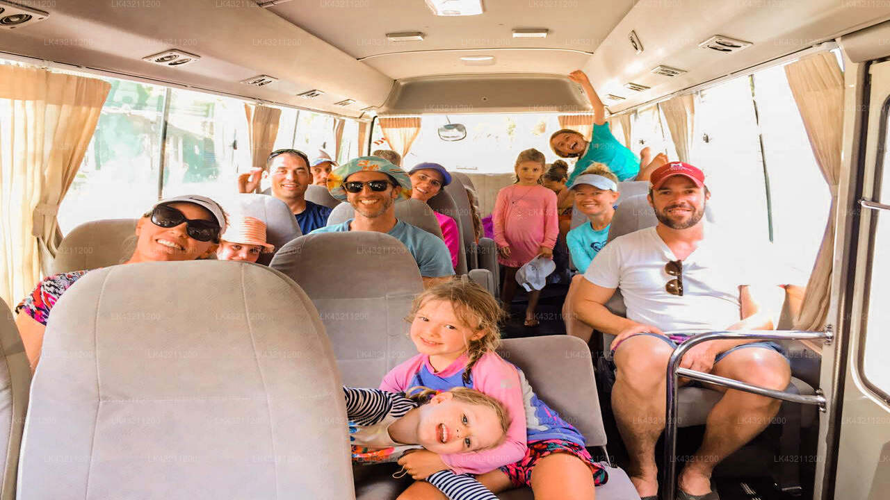 Transfer between Colombo (CMB) Airport and Fairview Hotel, Wellawatte