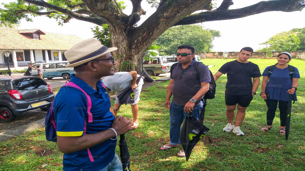 Promenade au fort de Galle avec un habitant