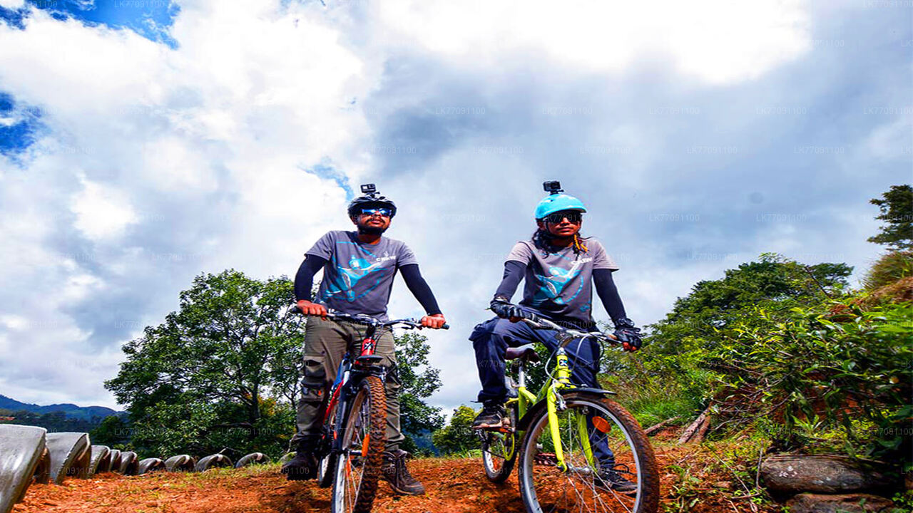 Le vélo d'aventure au départ d'Ella