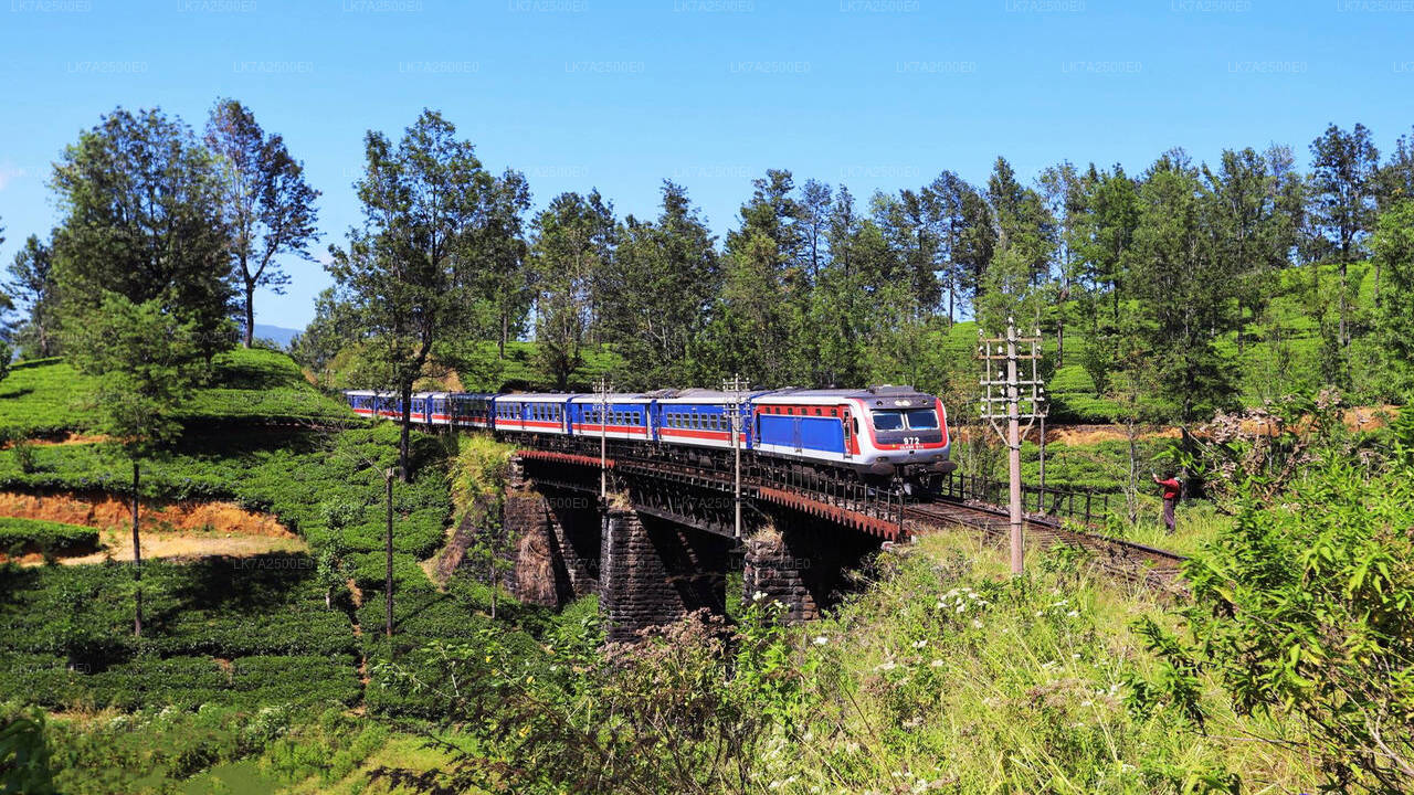Voyage en train de Peradeniya à Ella (train n° 1001 « Denuwara Menike »)